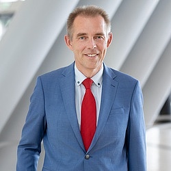 Prof. Michael Lang: An Universitäten geht es um mehr als nur um akademische Titel